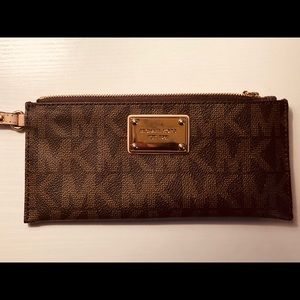 Michael Kors wristlet!